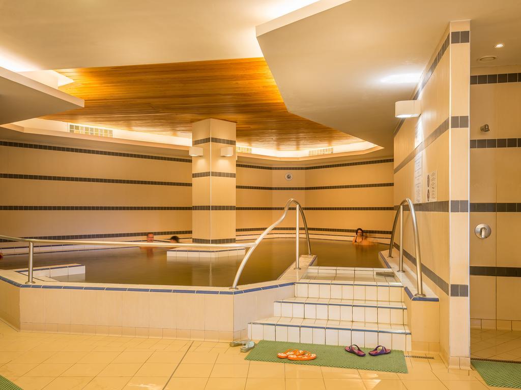 Ensana Bradet Hotel Sovata Exterior photo